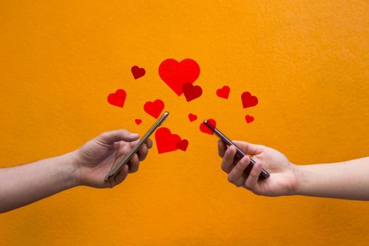 dating-apps-love-hearts-valentines-1